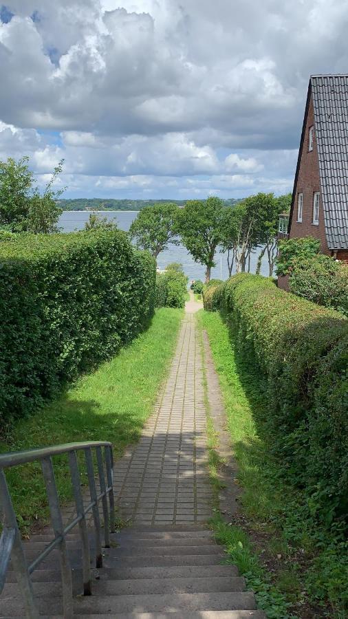 Ferienwohnung In Weisser Villa Am Kliff Flensburg Bagian luar foto