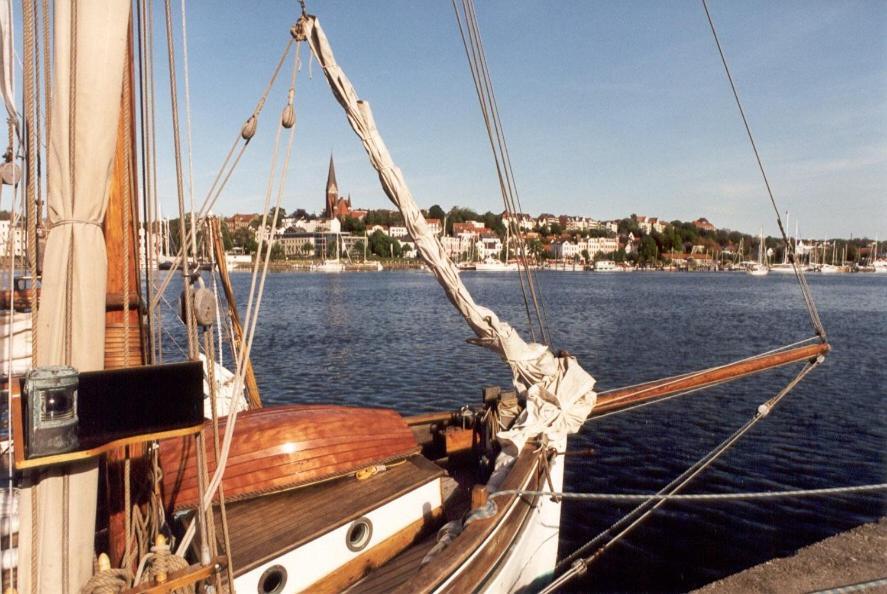 Ferienwohnung In Weisser Villa Am Kliff Flensburg Bagian luar foto